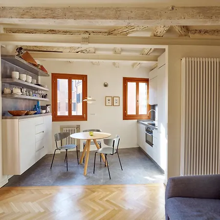 La Grancevola Is A Gorgeous With Balcony Venezia