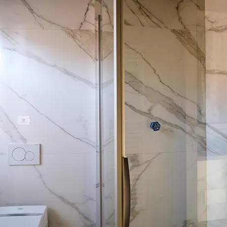 La Grancevola Is A Gorgeous With Balcony Appartamento Venezia